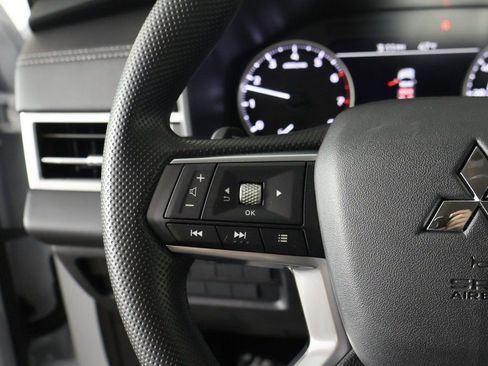 New 2026 Mitsubishi Outlander ES AWD/4WD image 38