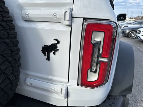 Used 2021 Ford Bronco Outer Banks w/ Sasquatch Package image 6