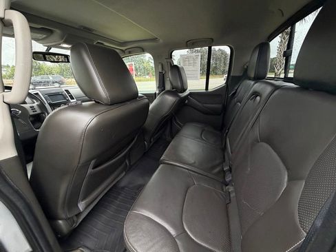 Used 2014 Nissan Frontier PRO-4X w/ Pro-4x Luxury Package AWD/4WD image 24