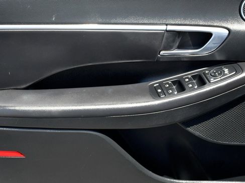Used 2023 Hyundai Sonata SEL image 9
