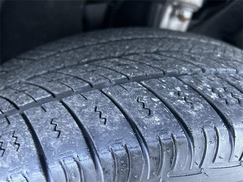 Used 2022 Jeep Grand Cherokee Laredo X image 20