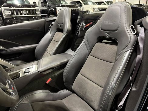 Used 2017 Chevrolet Corvette Z06 RWD image 12
