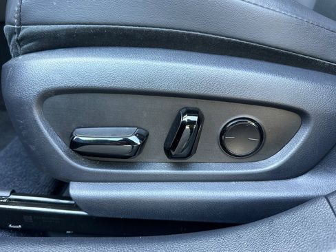 Used 2022 Lexus ES 350 w/ Premium Package image 14