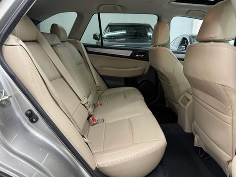 Used 2017 Subaru Outback 2.5i Premium AWD/4WD image 22