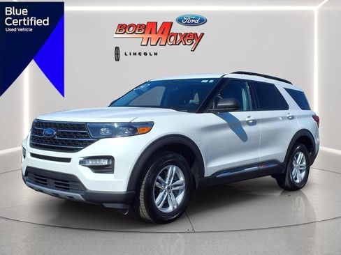Used 2024 Ford Explorer XLT w/ Equipment Group 202A AWD/4WD image 1