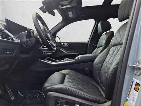 Used 2024 BMW X5 M60i AWD/4WD image 16