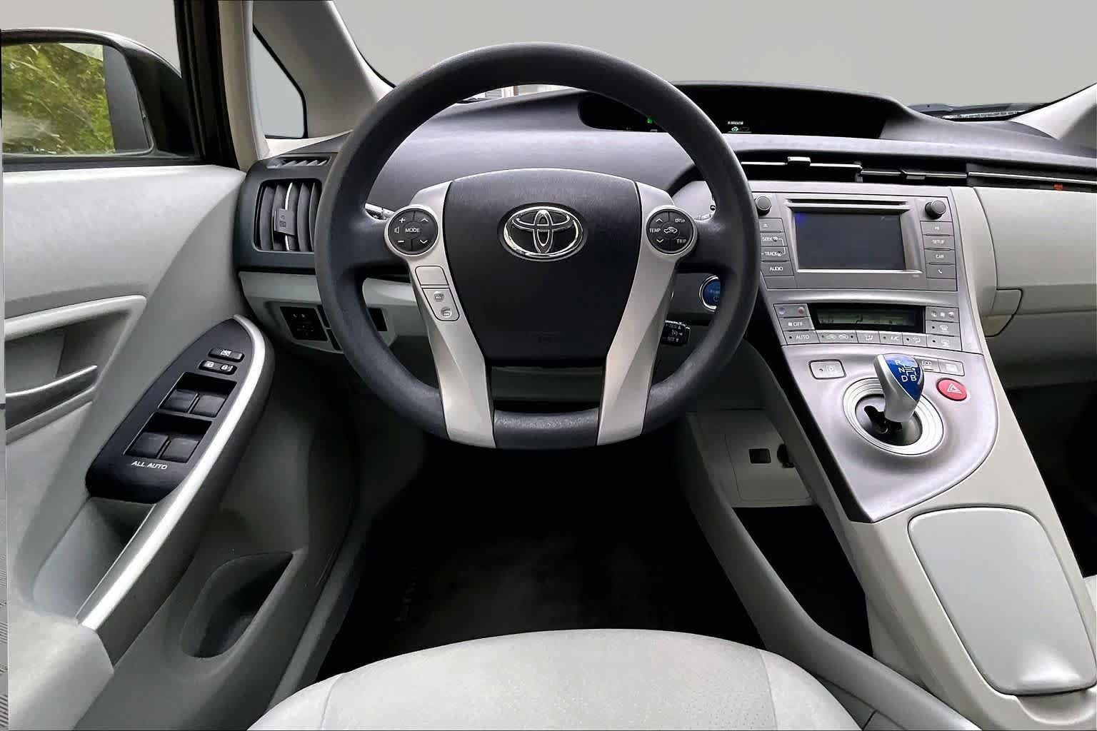 Used 2013 Toyota Prius Two FWD image 6