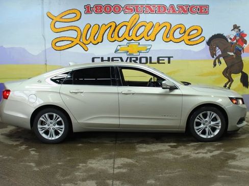 Used 2015 Chevrolet Impala LT FWD image 2