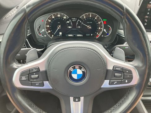 Used 2018 BMW 530i xDrive w/ M Sport Package AWD/4WD image 15