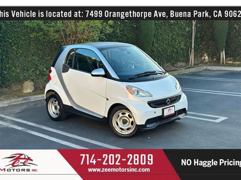 Used 2014 smart fortwo pure image 1