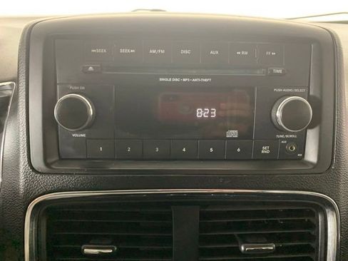 Used 2013 Dodge Grand Caravan SXT FWD image 11