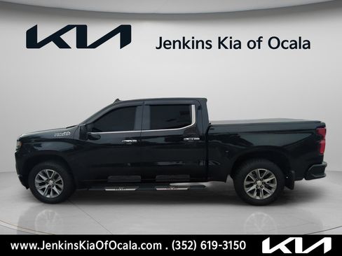 Used 2020 Chevrolet Silverado 1500 High Country w/ Technology Package AWD/4WD image 6