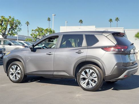 Certified 2023 Nissan Rogue SV image 3