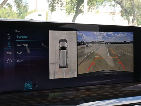 New 2025 Cadillac Escalade ESV Premium Luxury w/ LPO, Radiant Package image 13