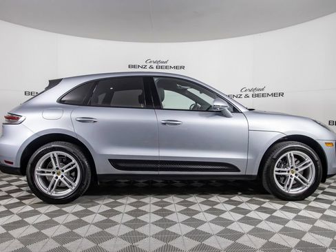 Used 2025 Porsche Macan Turbo AWD/4WD image 3
