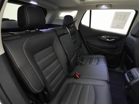 Used 2022 GMC Terrain Denali w/ Denali Premium Package image 23