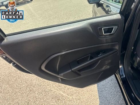 Used 2015 Ford Fiesta SE FWD image 13