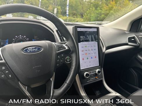 Used 2024 Ford Edge SEL image 2
