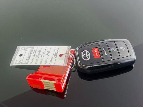 Used 2025 Toyota Camry XSE image 36