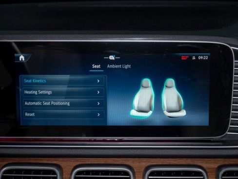 New 2026 Mercedes-Benz GLE 350 4MATIC image 17