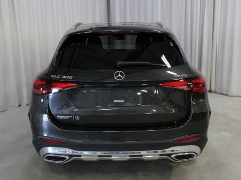 Used 2023 Mercedes-Benz GLC 300 4MATIC image 29