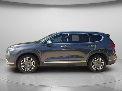 Used 2022 Hyundai Santa Fe Limited w/ Cargo Package FWD image 3
