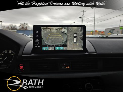 Used 2024 Honda Pilot TrailSport image 19