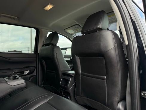 Used 2025 Ford Ranger Lariat w/ Black Appearance Package image 21