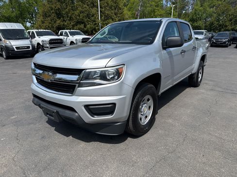 Used 2018 Chevrolet Colorado W/T w/ WT Convenience Package AWD/4WD image 7