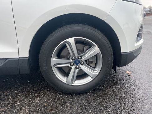 Certified 2021 Ford Edge SEL w/ Convenience Package image 5