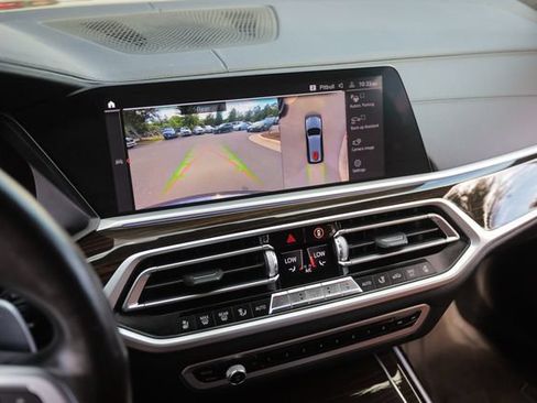 Used 2021 BMW X7 M50i AWD/4WD image 54