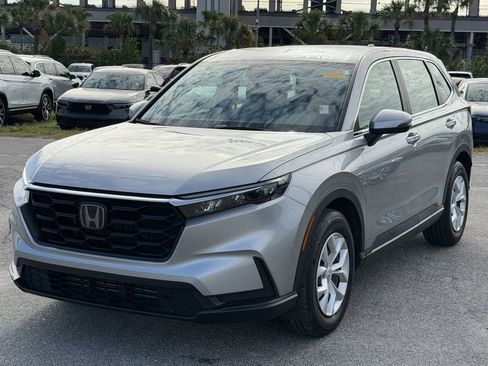 Used 2024 Honda CR-V LX image 9