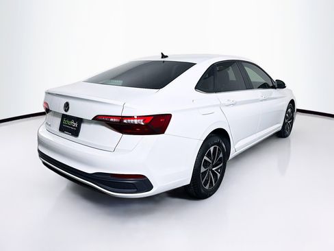 Used 2024 Volkswagen Jetta S image 9