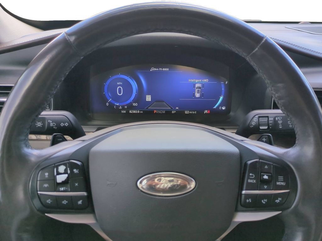 Used 2020 Ford Explorer Platinum w/ Premium Technology Package AWD/4WD image 31