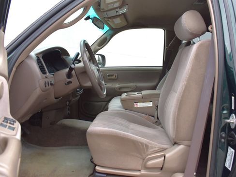 Used 2000 Toyota Tundra SR5 image 10