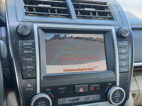 Used 2013 Toyota Camry XLE FWD image 20
