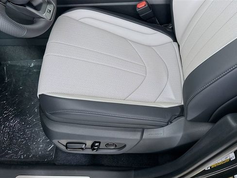 New 2026 Lexus TX 500h AWD image 21