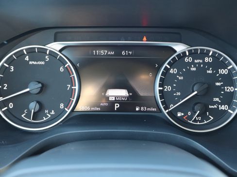 Used 2025 Nissan Rogue SV image 28