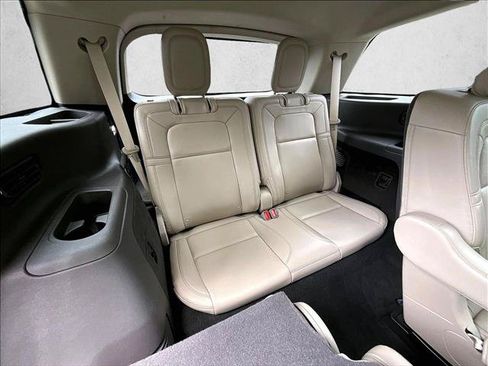 Used 2021 Lincoln Aviator Grand Touring w/ Equipment Group 301A AWD/4WD image 30
