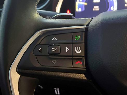 Used 2023 Jeep Grand Cherokee Laredo image 22