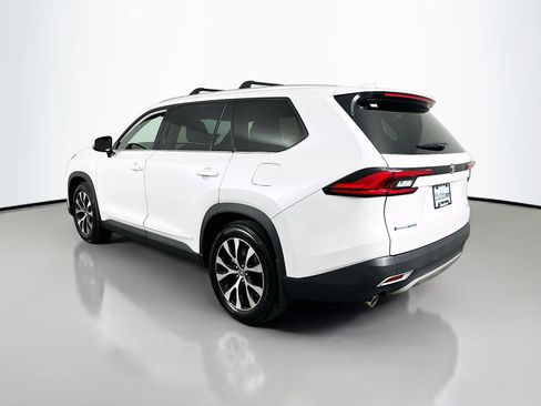 Certified 2024 Toyota Grand Highlander AWD Hybrid image 5