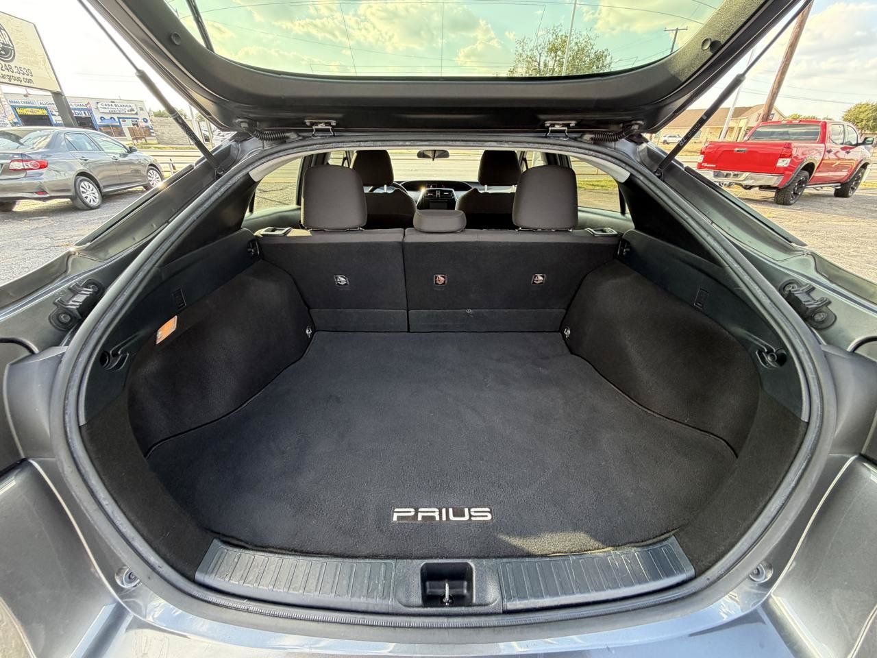 Used 2017 Toyota Prius Two FWD image 18