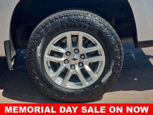 Used 2021 Chevrolet Silverado 1500 RST AWD/4WD image 35