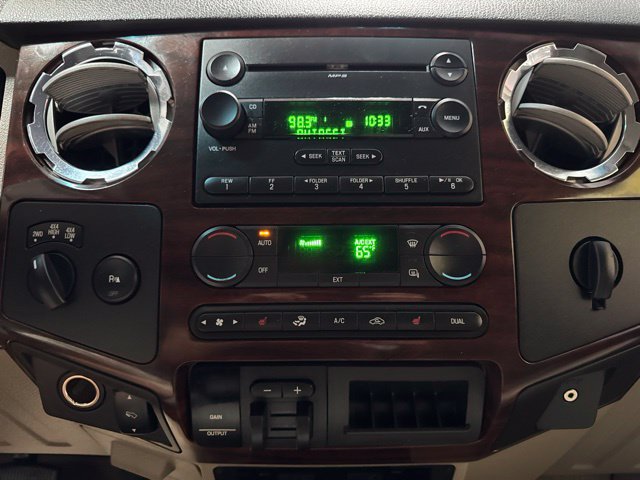 Used 2008 Ford F350 4x4 Crew Cab DRW Super Duty image 9