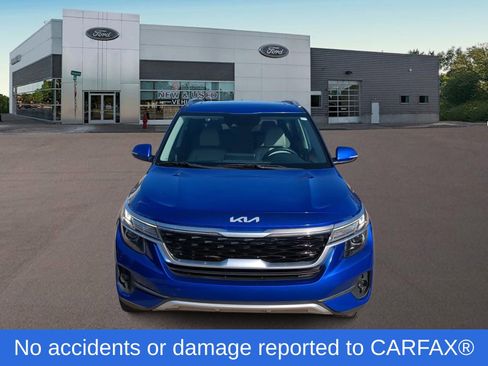 Used 2022 Kia Seltos EX image 3