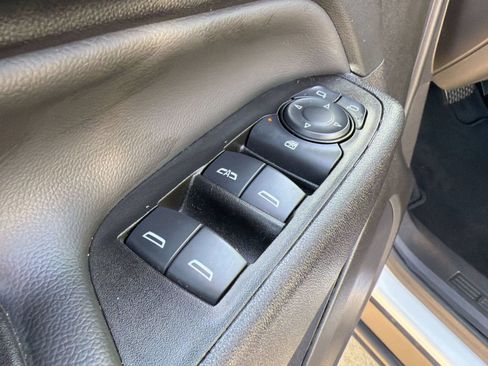 Used 2024 Chevrolet Equinox LT FWD image 29