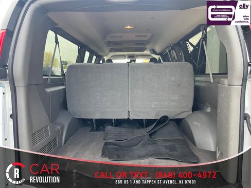 Used 2024 Chevrolet Express 3500 LT w/ LT Preferred Equipment Group RWD image 9