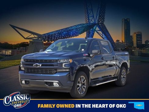 Used 2021 Chevrolet Silverado 1500 RST AWD/4WD image 3