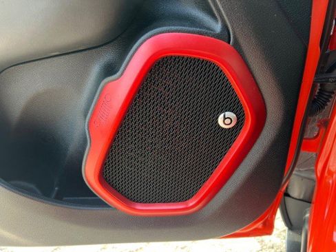 Used 2016 Jeep Renegade Trailhawk w/ Premium Trailhawk Package image 32