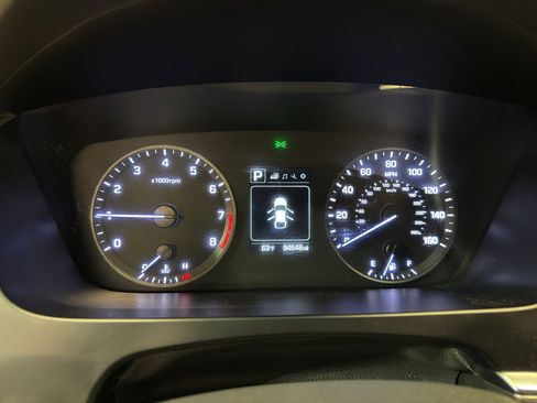 Used 2017 Hyundai Sonata SE w/ Cargo Package image 17